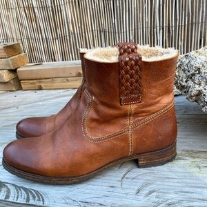 n.d.c. made by hand cognac Sherpa lined roper booties 7.5/38